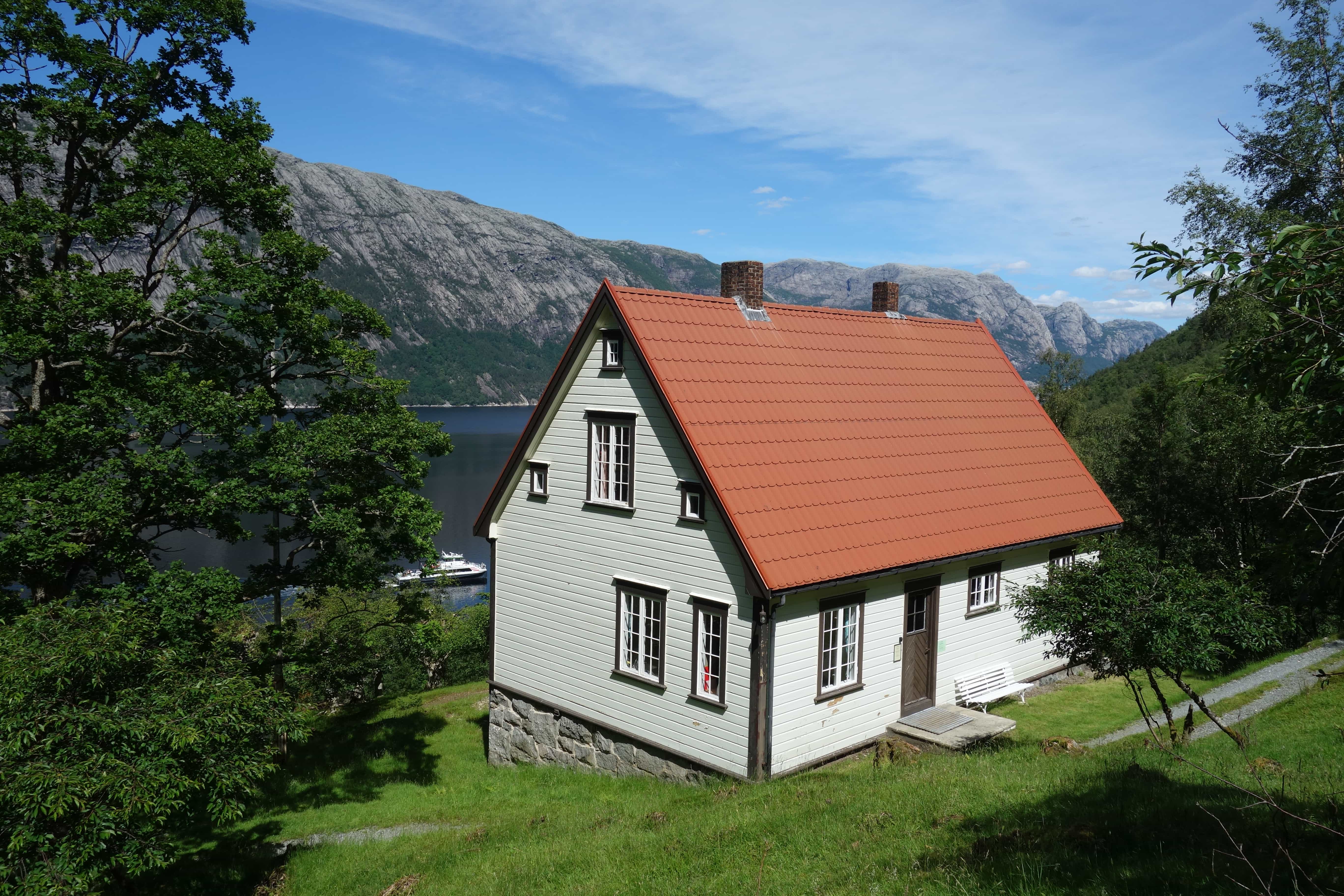 Accommodation - Flørli 4444